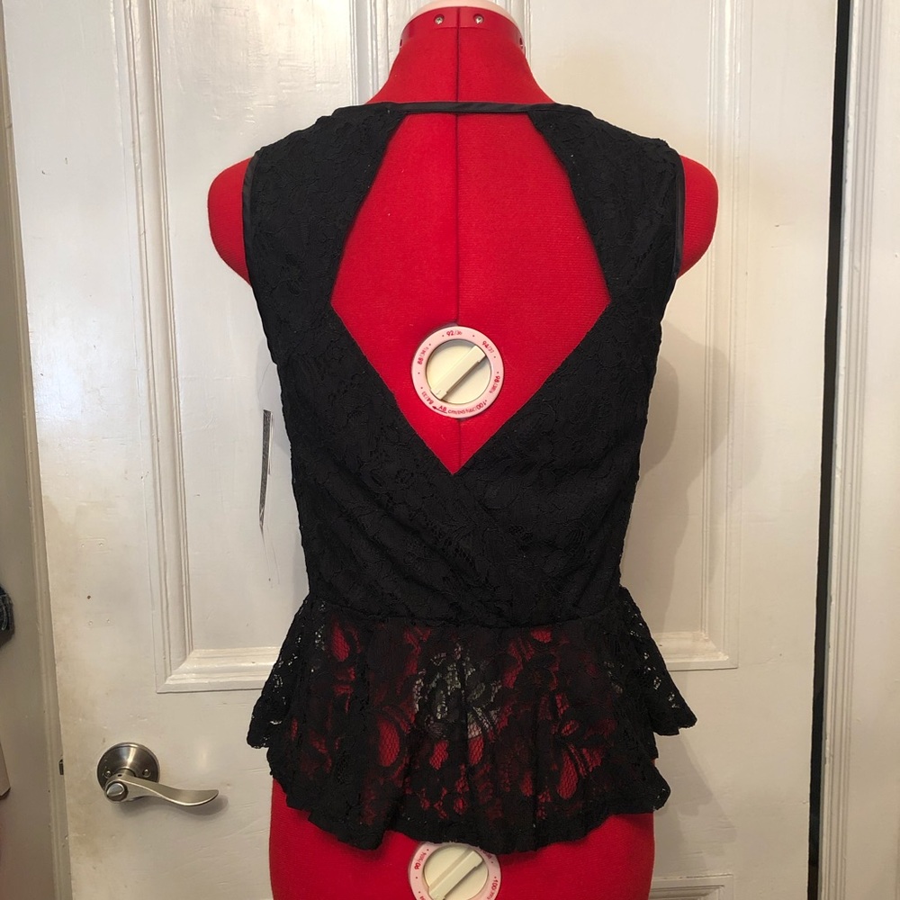 NWT XOXO sleeveless lace Peplum black top S/M